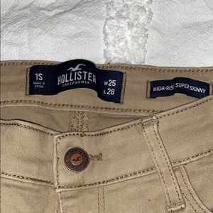 Khaki pants